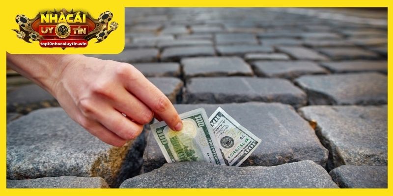 Giải đáp mơ thấy mất tiền đánh con gì dễ trúng